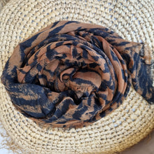 Cargar imagen en el visor de la galería, Echarpe TIGANEA Zebra
