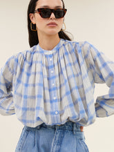 Cargar imagen en el visor de la galería, Blusa cuadros Azules NYKA
