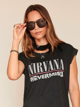 Cargar imagen en el visor de la galería, Camiseta  Rockera NIRVANA
