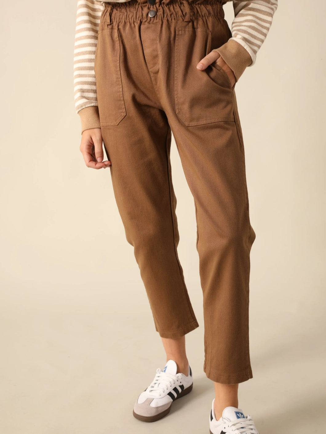 Pantalón con cintura elástica ART